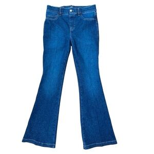 NWOT! SPANX Flare, High Rise, Core Shaping Woman’s Jeans, Medium
